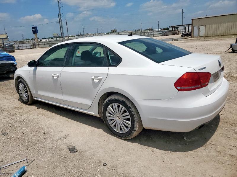 Photo 2 from auction – 2014 VOLKSWAGEN PASSAT S with VIN 1VWAS7A38EC052107