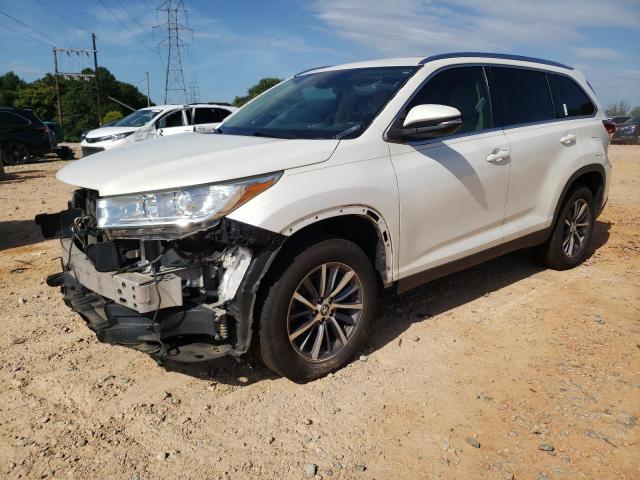 TOYOTA HIGHLANDER 2019 with VIN 5TDKZRFH5KS324674 - Photo from auction