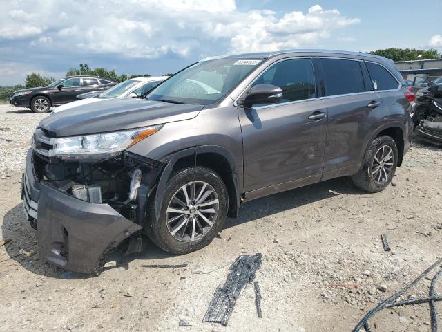 TOYOTA HIGHLANDER 2017 with VIN 5TDJZRFH9HS392383 - Photo from auction