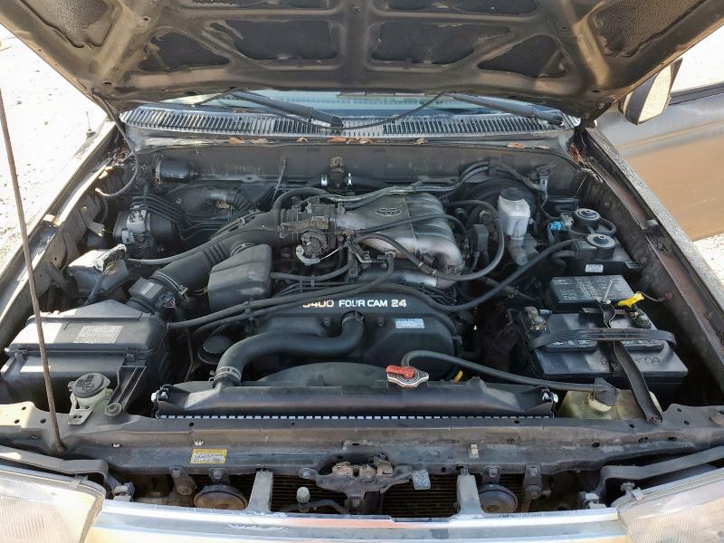 Photo 12 from auction – 1997 TOYOTA 4RUNNER SR with VIN JT3GN86R8V0039757