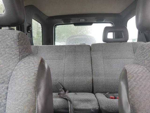 Photo 10 from auction – 1998 ISUZU RODEO S with VIN 4S2CM58W7W4335222