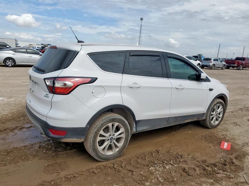 Photo 3 from auction – 2017 FORD ESCAPE SE with VIN 1FMCU0GD2HUB79703