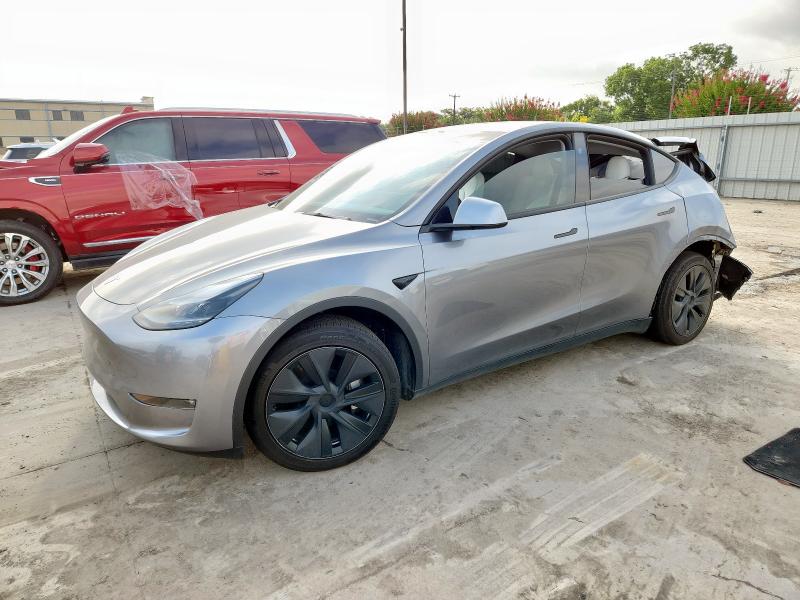 Фото 1 с аукциона – 2024 TESLA MODEL Y с VIN 7SAYGAEE0RF159319