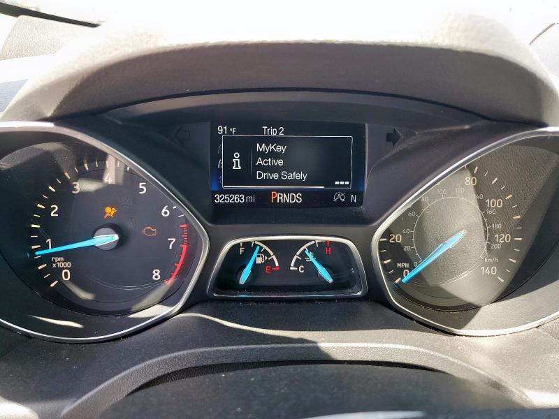 Photo 9 from auction – 2017 FORD ESCAPE SE with VIN 1FMCU9GD5HUB08709
