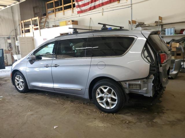 Photo 2 from auction – 2017 CHRYSLER PACIFICA T with VIN 2C4RC1BG2HR823268