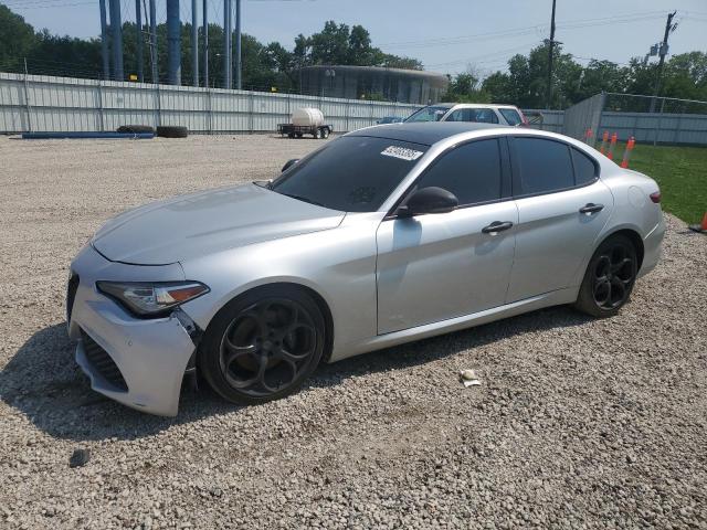 ALFA ROMEO GIULIA TI 2017 z numerem VIN ZARFAECN2H7544570 - Zdjęcie z aukcji