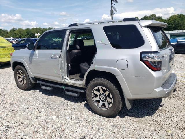 Photo 2 from auction – 2018 TOYOTA 4RUNNER SR with VIN JTEBU5JR5J5590333