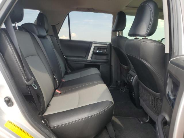 Photo 11 from auction – 2019 TOYOTA 4RUNNER SR with VIN JTEZU5JRXK5211987