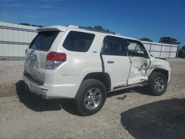 Photo 3 from auction – 2011 TOYOTA 4RUNNER SR with VIN JTEBU5JR0B5068677