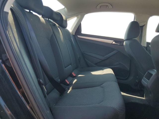 Photo 10 from auction – 2013 VOLKSWAGEN PASSAT S with VIN 1VWAP7A30DC067314