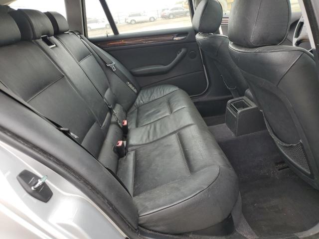 Photo 10 from auction – 2001 BMW 325 IT with VIN WBAAW33401ET40852