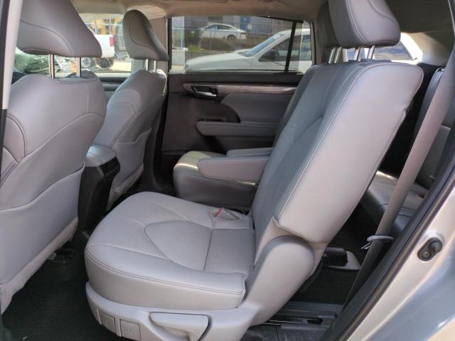 Фото 10 с аукциона – 2025 TOYOTA HIGHLANDER с VIN 5TDKDRAH3SS555482