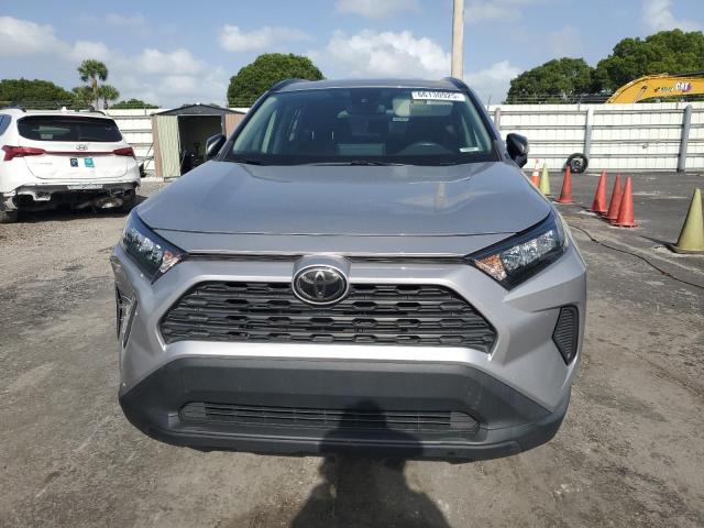 Photo 5 from auction – 2019 TOYOTA RAV4 LE with VIN JTMH1RFV0KD508052