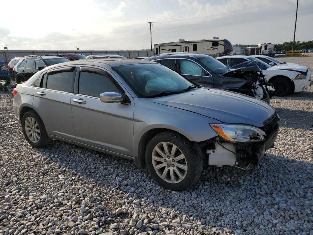 Photo 4 from auction – 2013 CHRYSLER 200 LIMITE with VIN 1C3CCBCG0DN683890