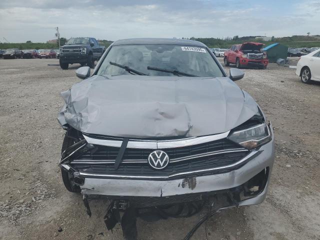Photo 5 from auction – 2024 VOLKSWAGEN JETTA SE with VIN 3VW7M7BU7RM036724
