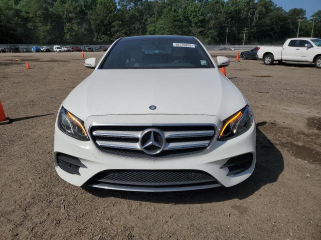 Photo 5 from auction – 2017 MERCEDES-BENZ E 300 with VIN WDDZF4JB7HA041315