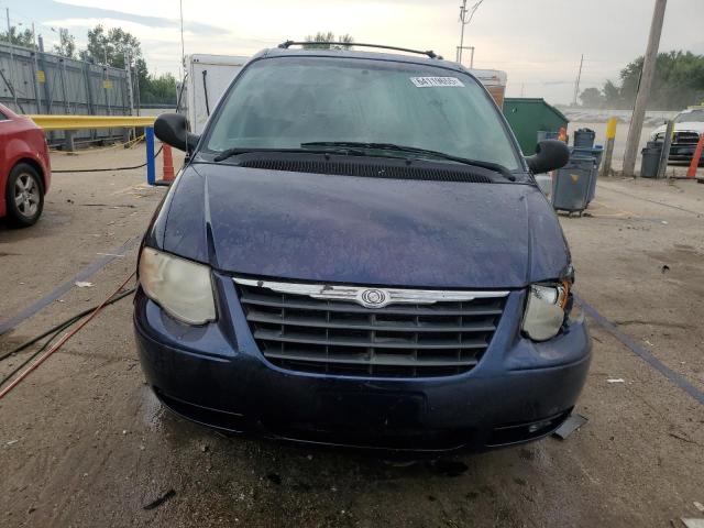 Photo 5 from auction – 2005 CHRYSLER TOWN & COU with VIN 2C4GP54L65R277969