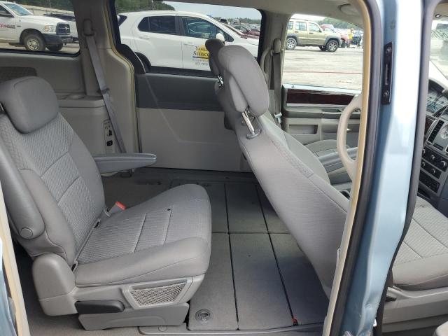Photo 11 from auction – 2010 CHRYSLER TOWN & COU with VIN 2A4RR5D13AR357767