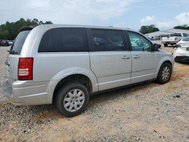 Photo 3 from auction – 2010 CHRYSLER TOWN & COU with VIN 2A4RR4DE0AR103611