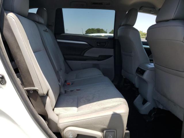 Photo 11 from auction – 2018 TOYOTA HIGHLANDER with VIN 5TDBZRFH2JS861064