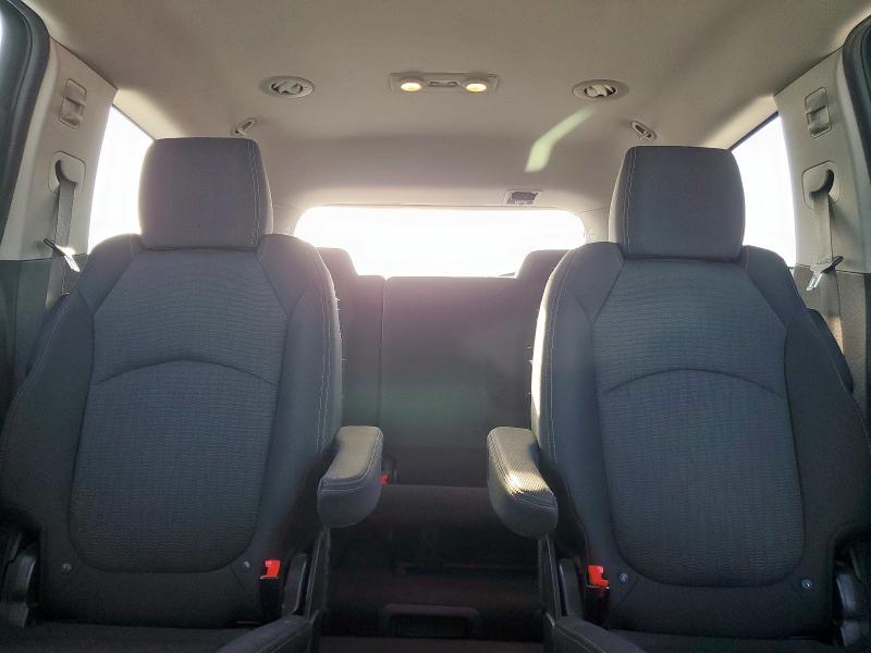 Photo 10 from auction – 2016 CHEVROLET TRAVERSE L with VIN 1GNKRHKD9GJ118654