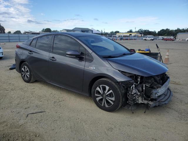 Photo 4 from auction – 2017 TOYOTA PRIUS PRIME with VIN JTDKARFP1H3045473