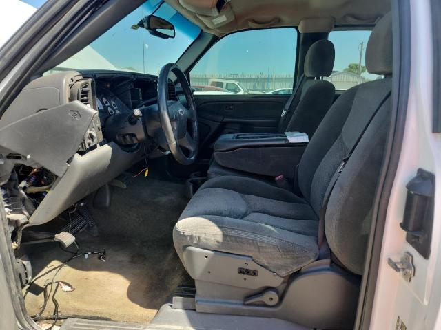 Photo 7 from auction – 2003 CHEVROLET SILVERADO with VIN 1GCHC291X3E352317