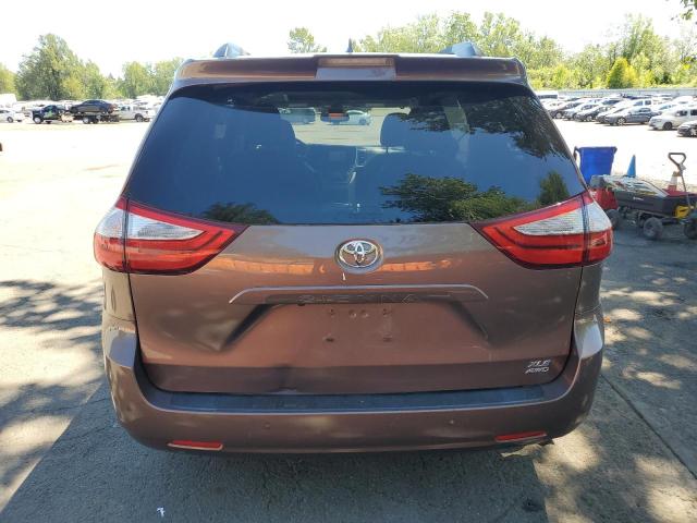 Photo 6 from auction – 2018 TOYOTA SIENNA XLE with VIN 5TDDZ3DC3JS202102