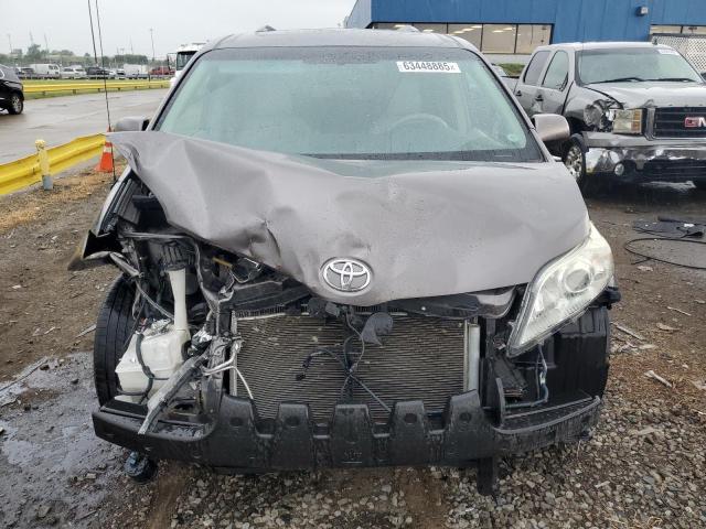 Photo 5 from auction – 2014 TOYOTA SIENNA XLE with VIN 5TDYK3DC6ES429330