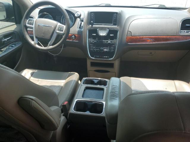 Photo 8 from auction – 2015 CHRYSLER TOWN & COU with VIN 2C4RC1BGXFR520252