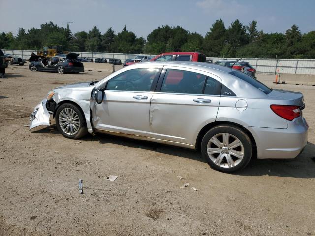 Photo 2 from auction – 2012 CHRYSLER 200 LIMITE with VIN 1C3CCBCG8CN302852