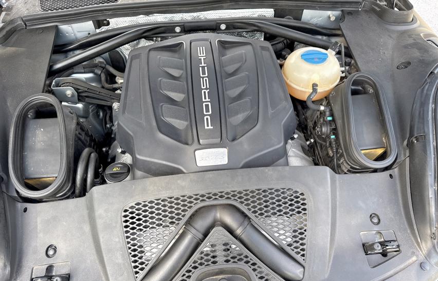 Photo 7 from auction – 2015 PORSCHE MACAN S with VIN WP1AB2A53FLB52848