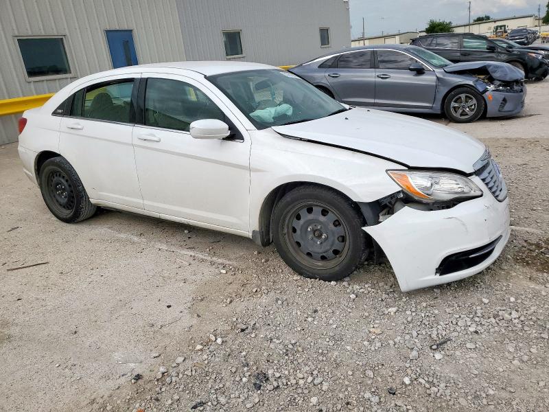 Photo 4 from auction – 2013 CHRYSLER 200 LX with VIN 1C3CCBAB6DN640503