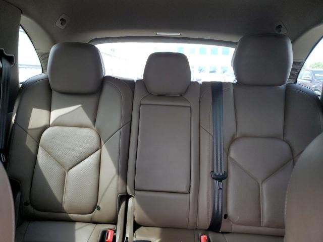 Photo 10 from auction – 2012 PORSCHE CAYENNE with VIN WP1AA2A20CLA00644