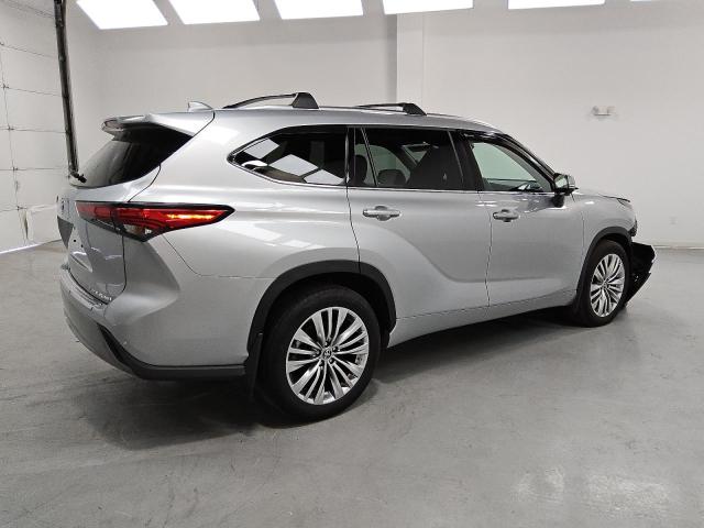 Photo 3 from auction – 2023 TOYOTA HIGHLANDER with VIN 5TDKDRBH5PS518617