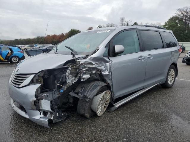 TOYOTA SIENNA XLE 2013 with VIN 5TDYK3DC1DS347097 - Photo from auction