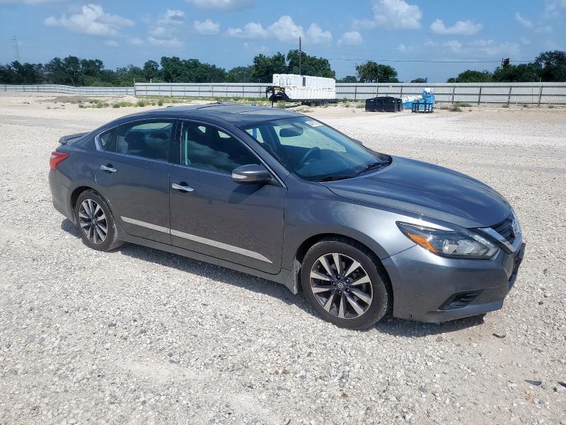 Photo 4 from auction – 2017 NISSAN ALTIMA 2.5 with VIN 1N4AL3AP2HC247870