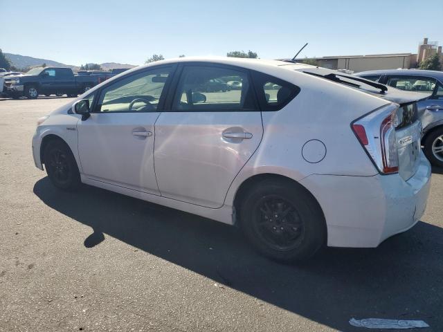 Photo 2 from auction – 2014 TOYOTA PRIUS with VIN JTDKN3DU5E1741142