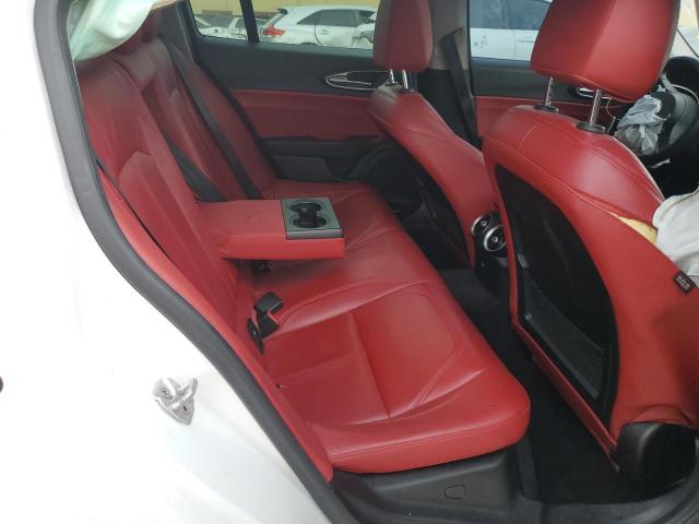 Photo 10 from auction – 2018 ALFA ROMEO GIULIA with VIN ZARFAEBN7J7594839