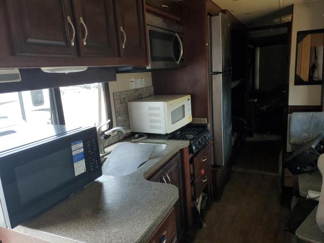 Photo 6 from auction – 2017 FORD F53 with VIN 1F65F5DY2G0A15548