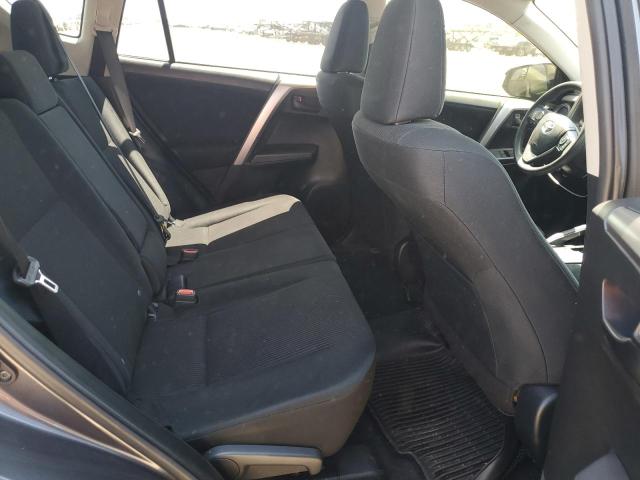 Photo 10 from auction – 2018 TOYOTA RAV4 LE with VIN JTMBFREV2JJ247743