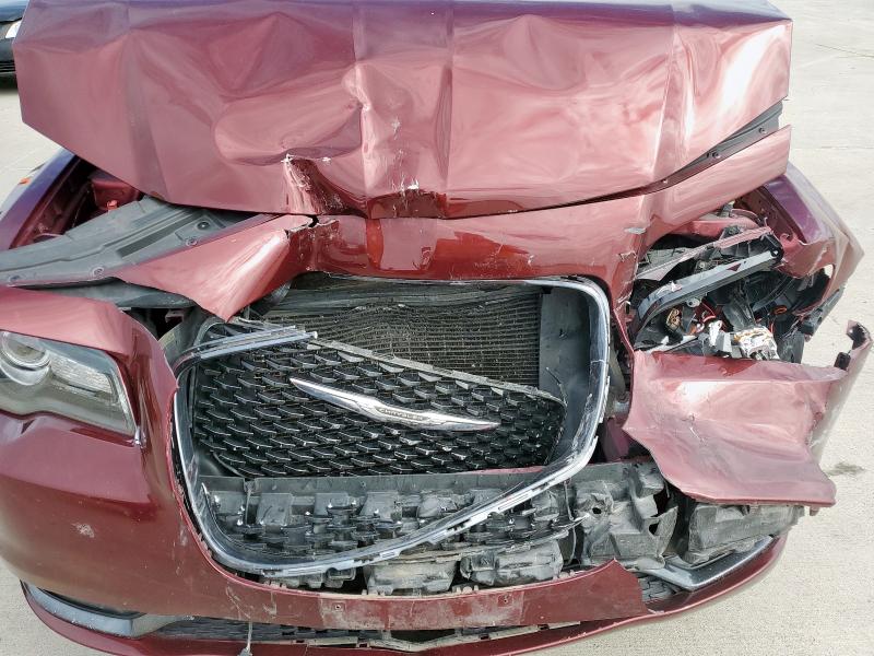 Photo 11 from auction – 2018 CHRYSLER 300 S with VIN 2C3CCAGG2JH300492