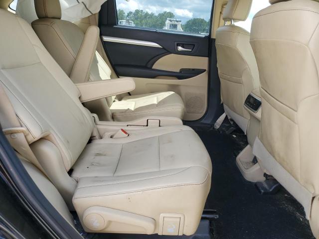 Photo 11 from auction – 2019 TOYOTA HIGHLANDER with VIN 5TDKZRFH7KS552689