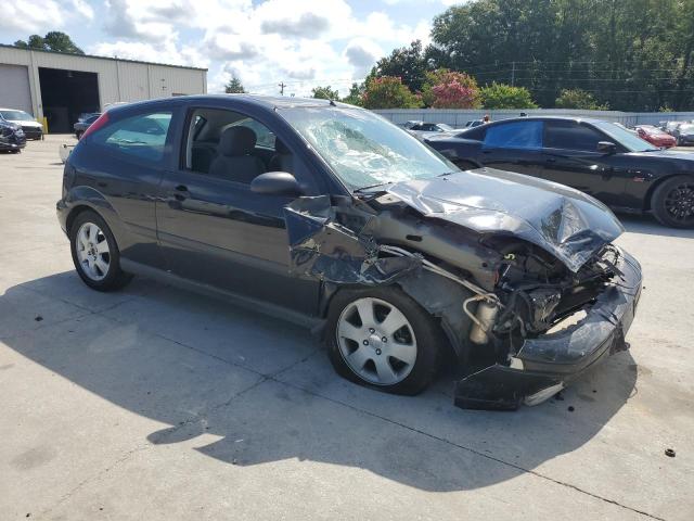 Photo 4 from auction – 2001 FORD FOCUS ZX3 with VIN 3FAFP31371R216046