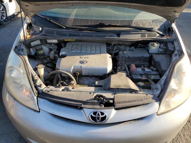 Photo 12 from auction – 2010 TOYOTA SIENNA CE with VIN 5TDKK4CC2AS334058