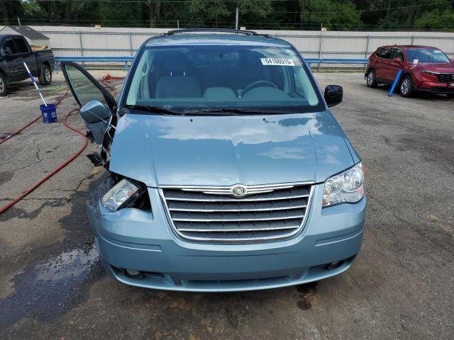 Photo 5 from auction – 2010 CHRYSLER TOWN & COU with VIN 2A4RR5D13AR357767