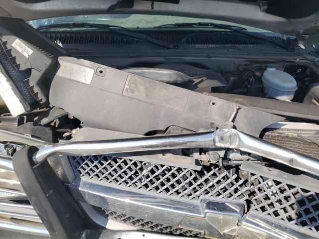 Photo 11 from auction – 2004 CHEVROLET SILVERADO with VIN 2GCEK19T541179018
