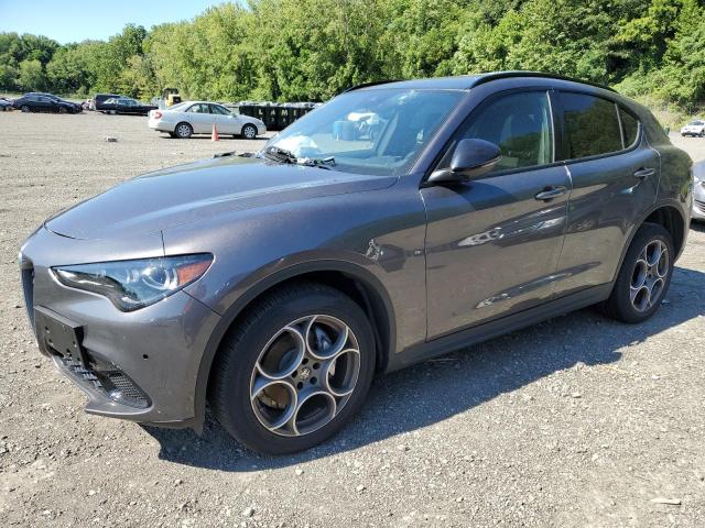 2025 ALFA ROMEO STELVIO BASE