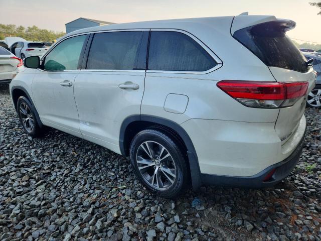 Photo 2 from auction – 2018 TOYOTA HIGHLANDER with VIN 5TDBZRFH5JS872494