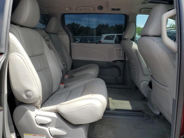 Photo 11 from auction – 2018 TOYOTA SIENNA XLE with VIN 5TDYZ3DC1JS919082